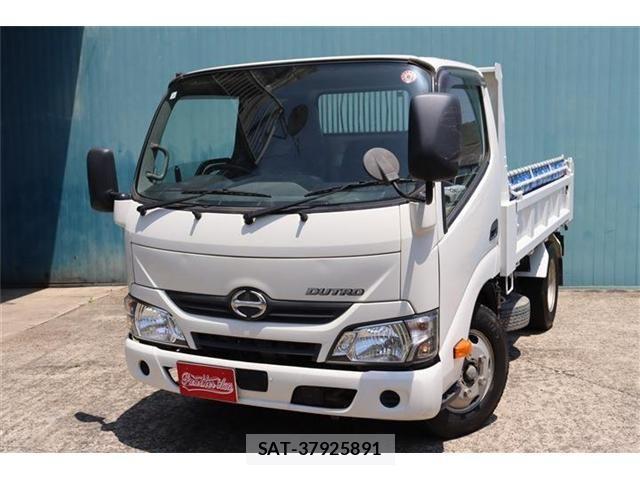 Hino DUTRO 2018-03 956823-2