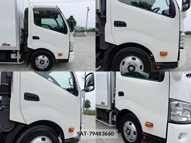 Hino DUTRO 2016-09 1137734-2