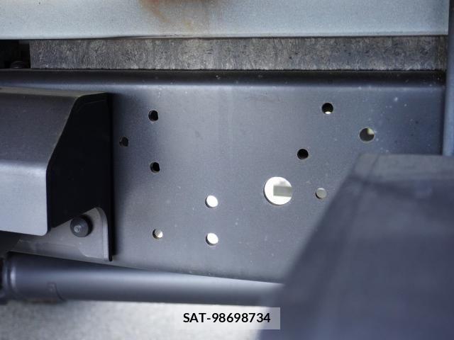 Hino DUTRO 2019-03 1153665-17