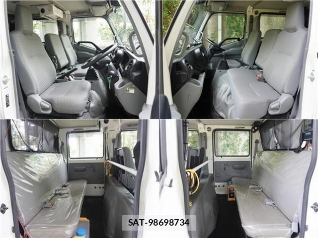 Hino DUTRO 2019-03 1153665-19