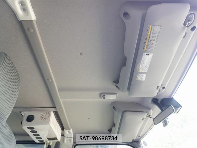 Hino DUTRO 2019-03 1153665-23