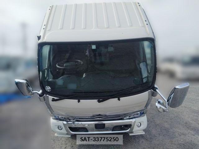 Hino DUTRO 2023-05 1153667-14
