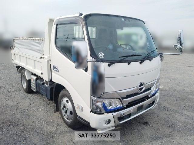 Hino DUTRO 2023-05 1153667-1