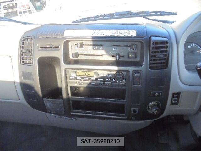 Hino DUTRO 2010-06 1189274-13