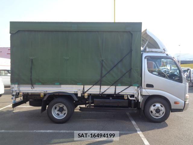 Hino DUTRO 2013-07 1216273-3