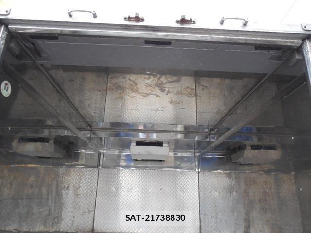 Hino DUTRO 2012-05 1220327-10