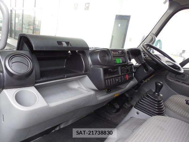 Hino DUTRO 2012-05 1220327-12