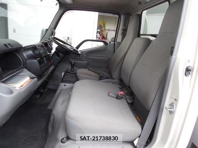 Hino DUTRO 2012-05 1220327-14