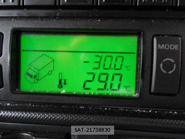 Hino DUTRO 2012-05 1220327-19
