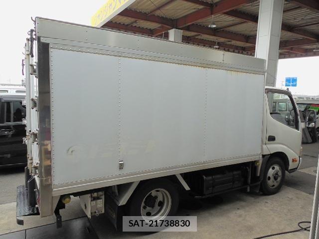 Hino DUTRO 2012-05 1220327-25