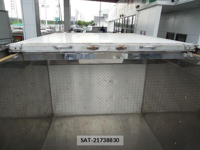 Hino DUTRO 2012-05 1220327-6