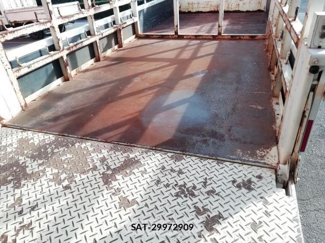 Hino DUTRO 2017-03 1220356-9