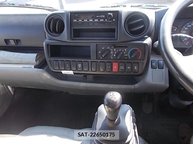 Hino DUTRO 2011-09 1220320-4