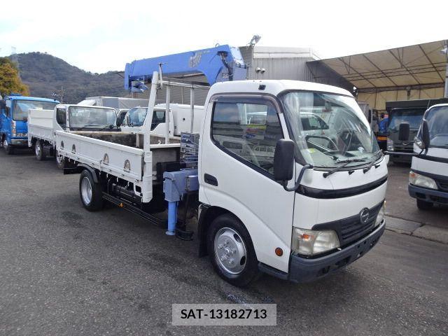Hino DUTRO 2008-06 1220311-13
