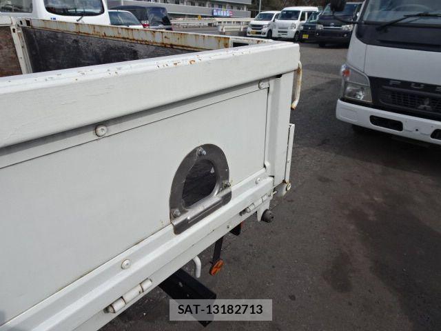 Hino DUTRO 2008-06 1220311-19