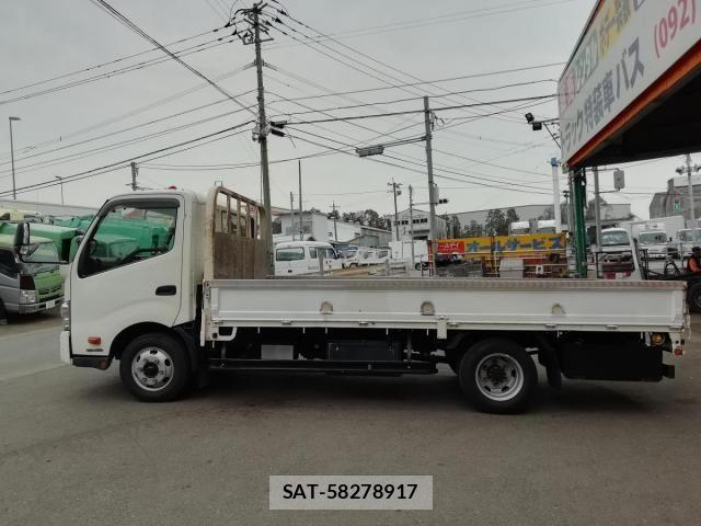 Hino DUTRO 2016-11 1220349-7