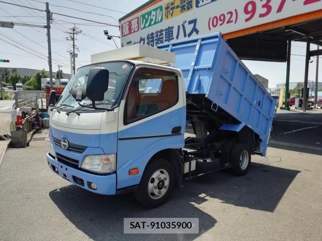Hino DUTRO 2015-05 1220338-0