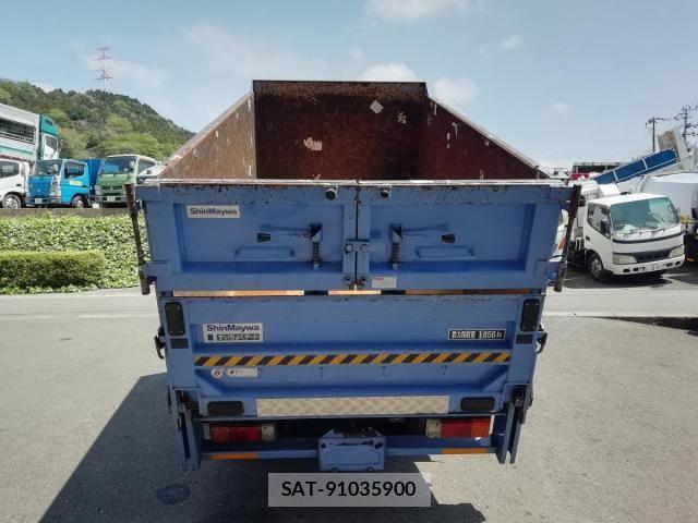 Hino DUTRO 2015-05 1220338-5