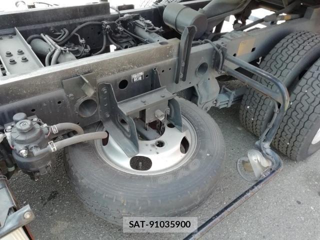 Hino DUTRO 2015-05 1220338-8