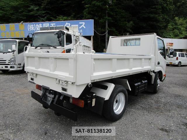 Hino DUTRO 2011-12 1220324-7