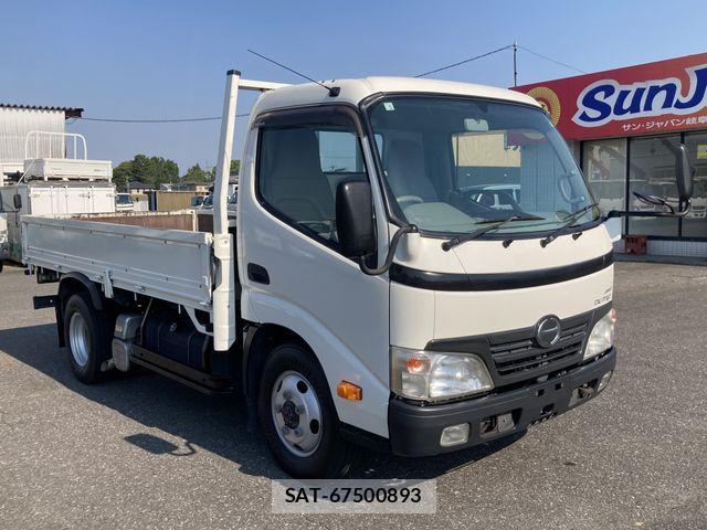 Hino DUTRO 2011-05 1220318-0