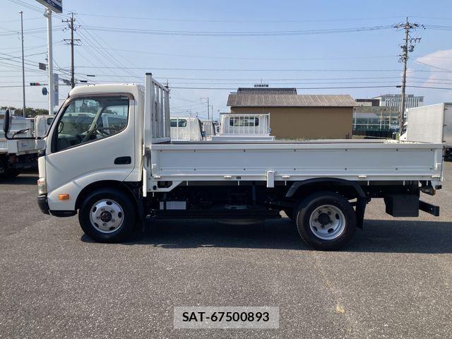 Hino DUTRO 2011-05 1220318-2