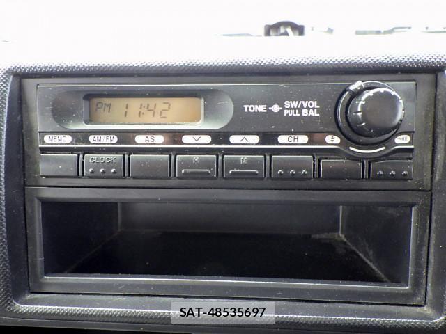 Hino DUTRO 2015-03 1227757-17