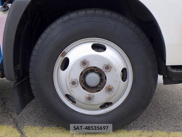 Hino DUTRO 2015-03 1227757-24