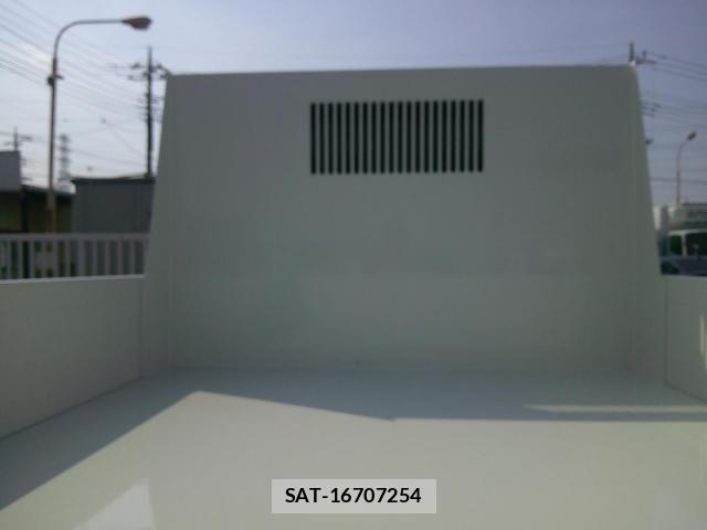 Hino DUTRO 2024-07 1227774-9