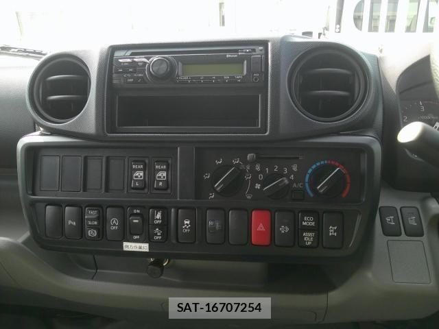 Hino DUTRO 2024-07 1227774-15