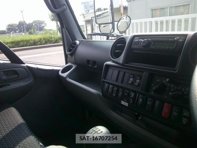 Hino DUTRO 2024-07 1227774-16
