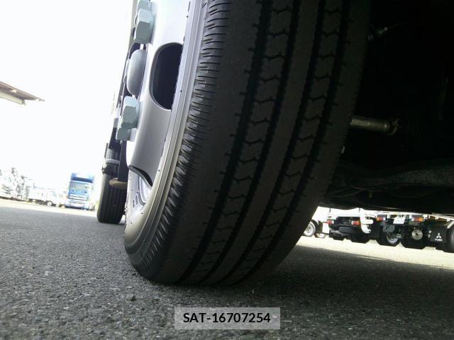 Hino DUTRO 2024-07 1227774-24