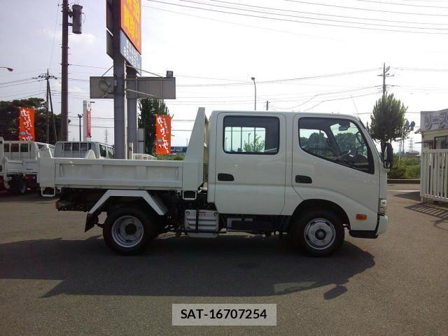 Hino DUTRO 2024-07 1227774-3