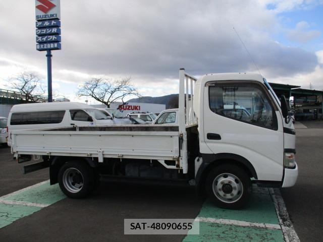 Hino DUTRO 2005-01 1227748-3