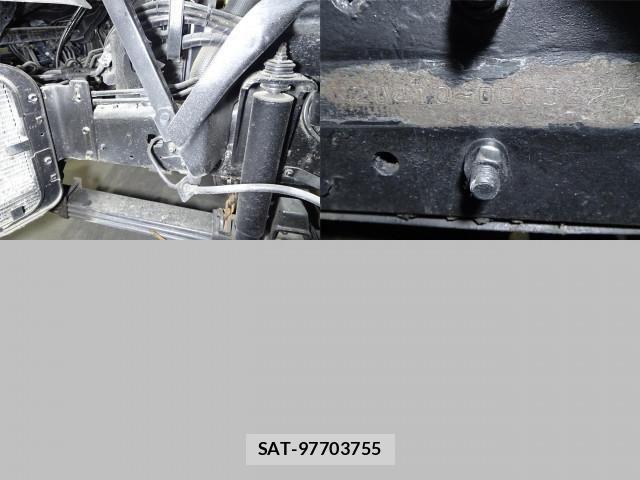 Hino DUTRO 2003-09 1227747-13