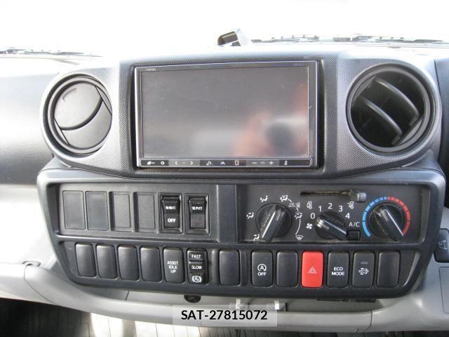 Hino DUTRO 2012-08 1227754-19