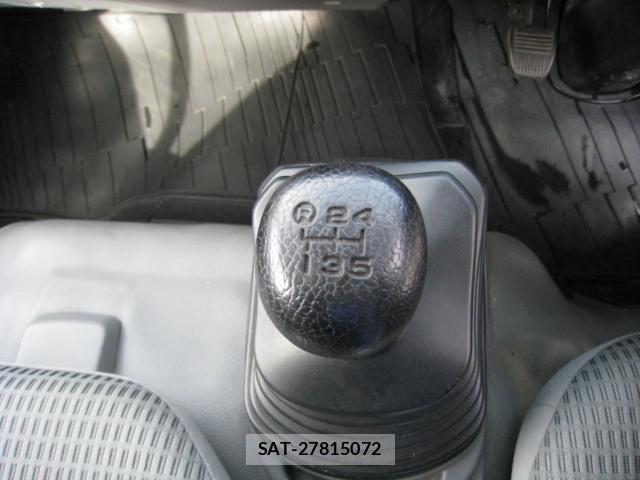 Hino DUTRO 2012-08 1227754-24