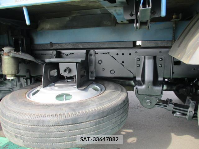 Hino DUTRO 2003-01 1227746-19
