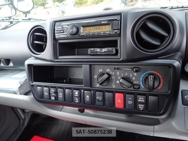 Hino DUTRO 2025-02 1235766-13