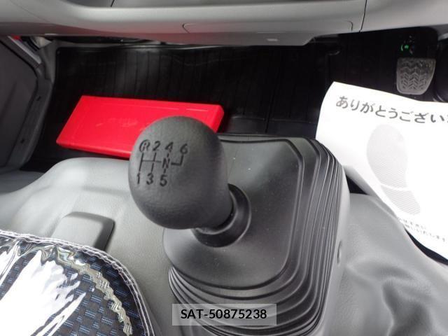 Hino DUTRO 2025-02 1235766-14