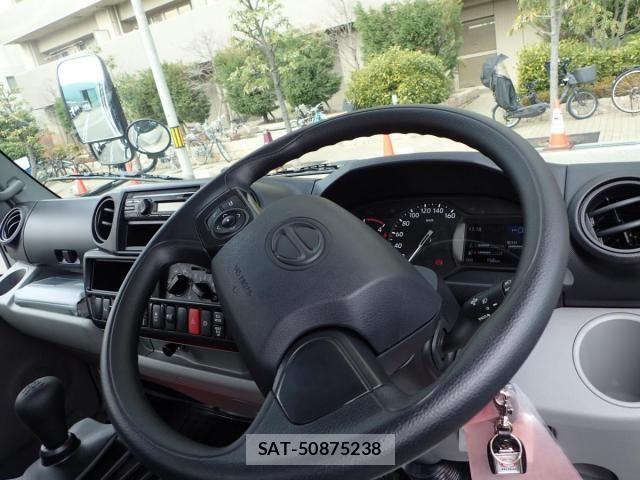 Hino DUTRO 2025-02 1235766-16