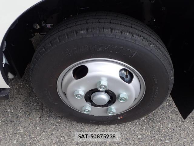 Hino DUTRO 2025-02 1235766-23