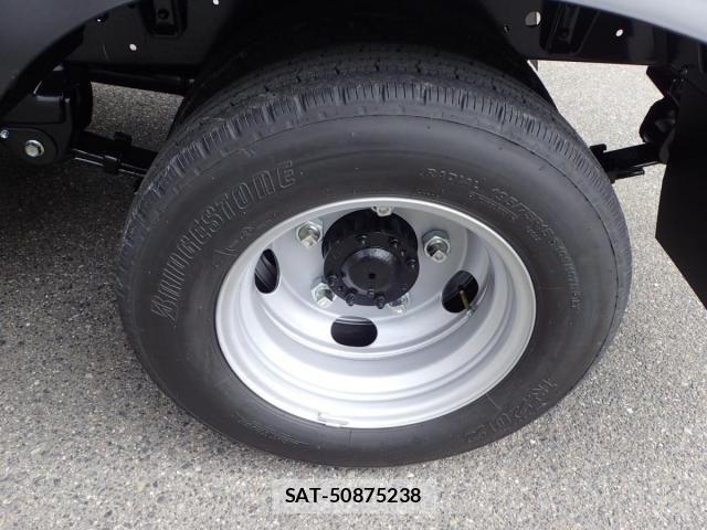 Hino DUTRO 2025-02 1235766-24
