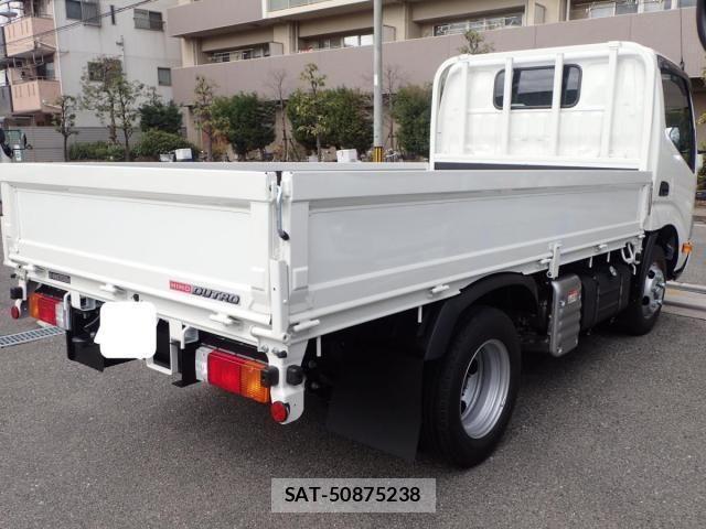 Hino DUTRO 2025-02 1235766-3
