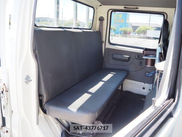 Hino DUTRO 2013-12 1256475-20