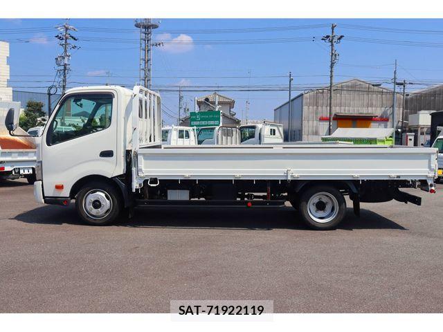 Hino DUTRO 2019-06 1256486-1