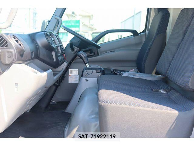 Hino DUTRO 2019-06 1256486-20
