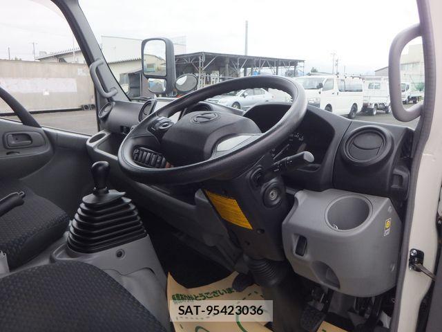 Hino DUTRO 2020-01 1271808-11