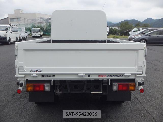 Hino DUTRO 2020-01 1271808-7