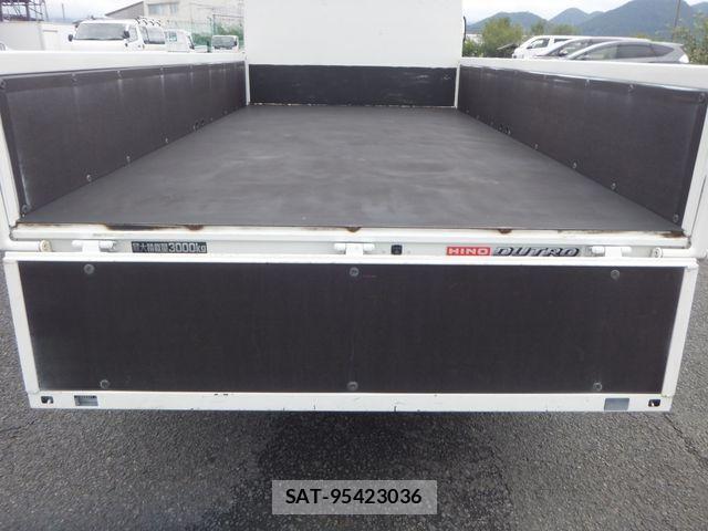 Hino DUTRO 2020-01 1271808-8